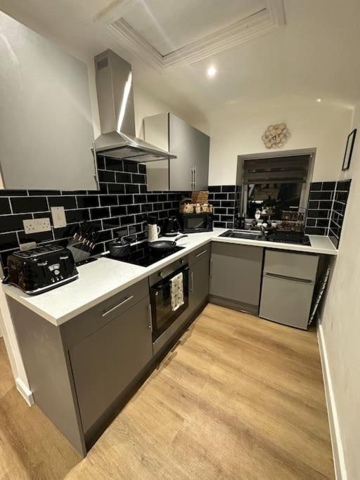 The Hive - Cosy Studio In Wells City Centre מראה חיצוני תמונה